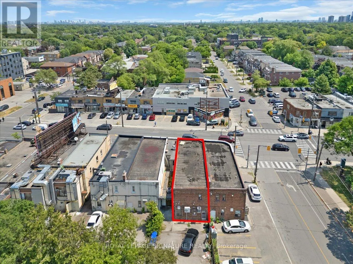 3016 BATHURST STREET