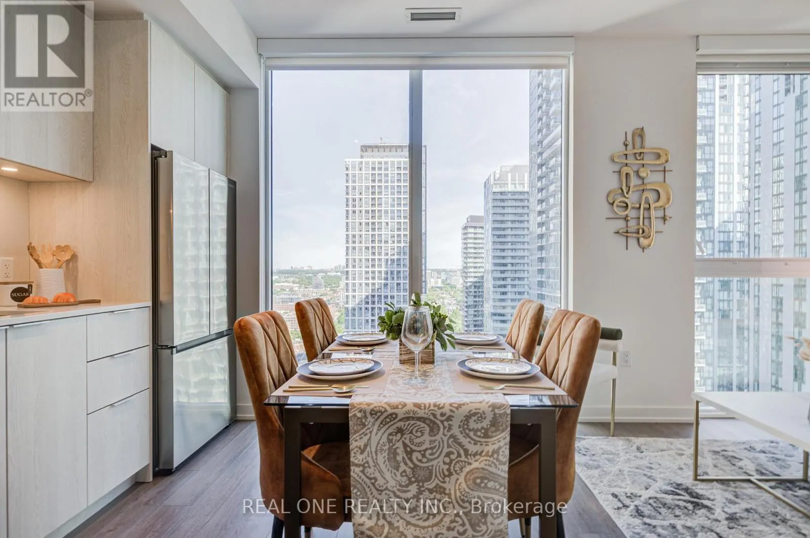 2803 - 357 KING STREET W