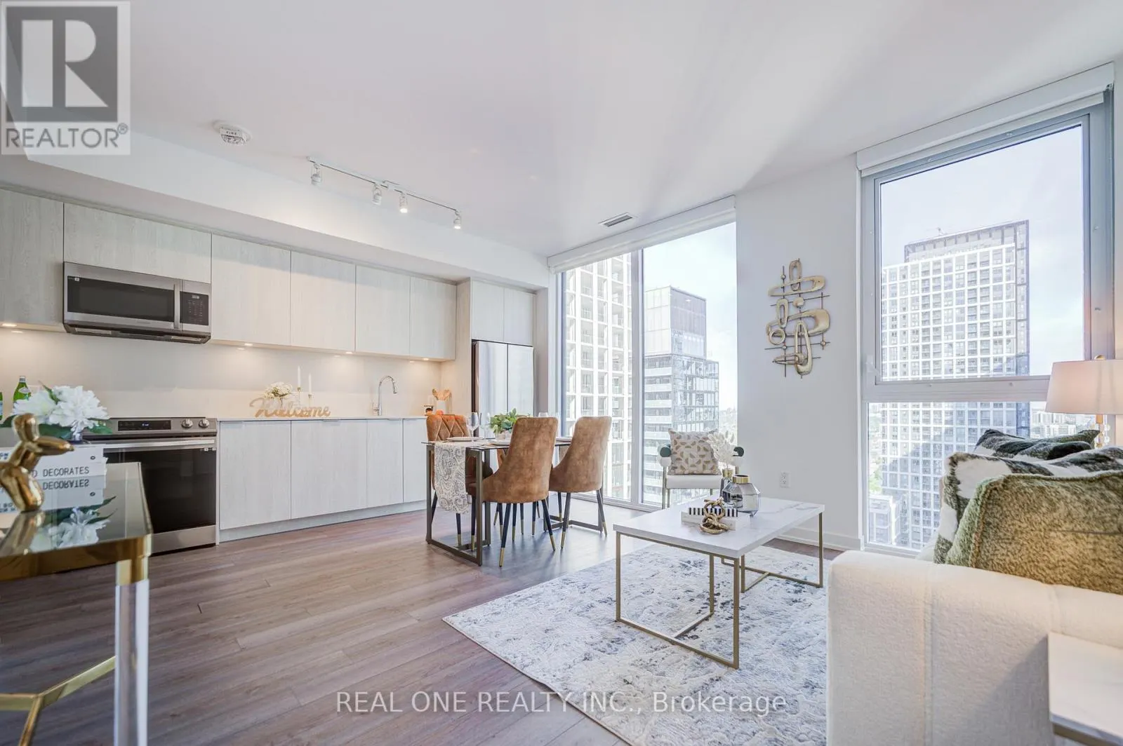 2803 - 357 KING STREET W