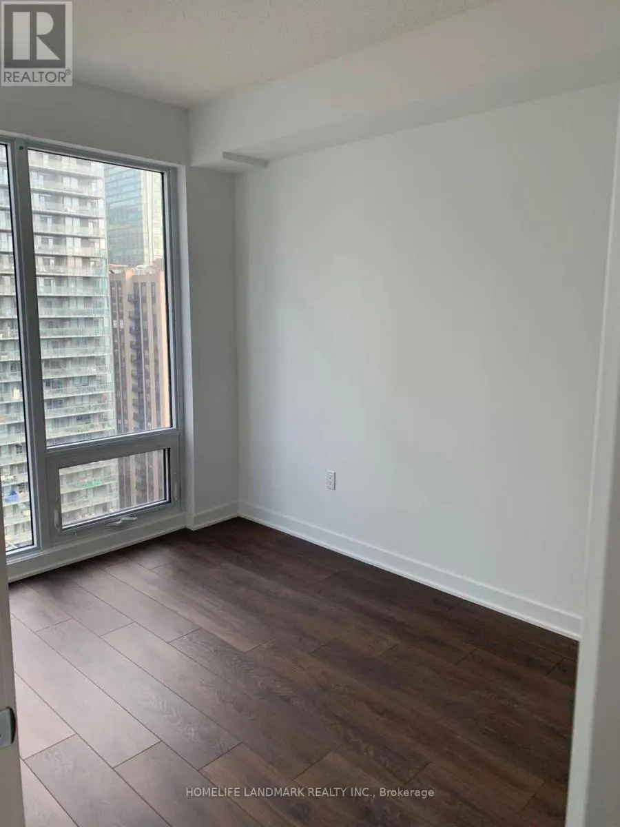 2502 - 125 BLUE JAYS WAY
