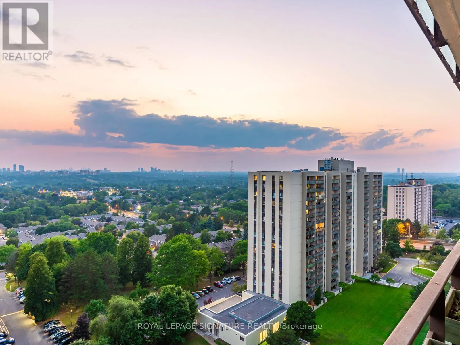 1709 - 350 SENECA HILL DRIVE