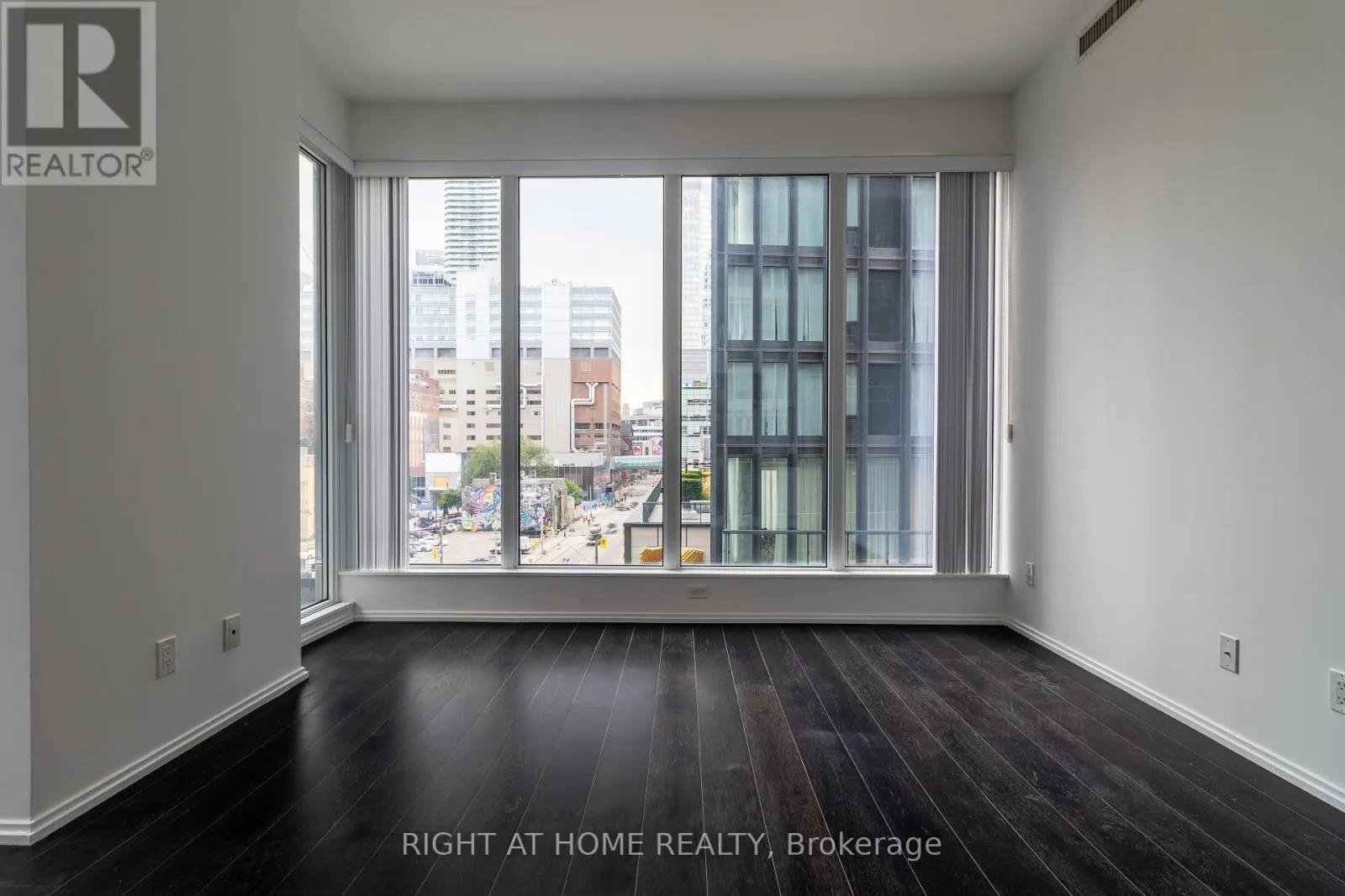 503 - 68 SHUTER STREET