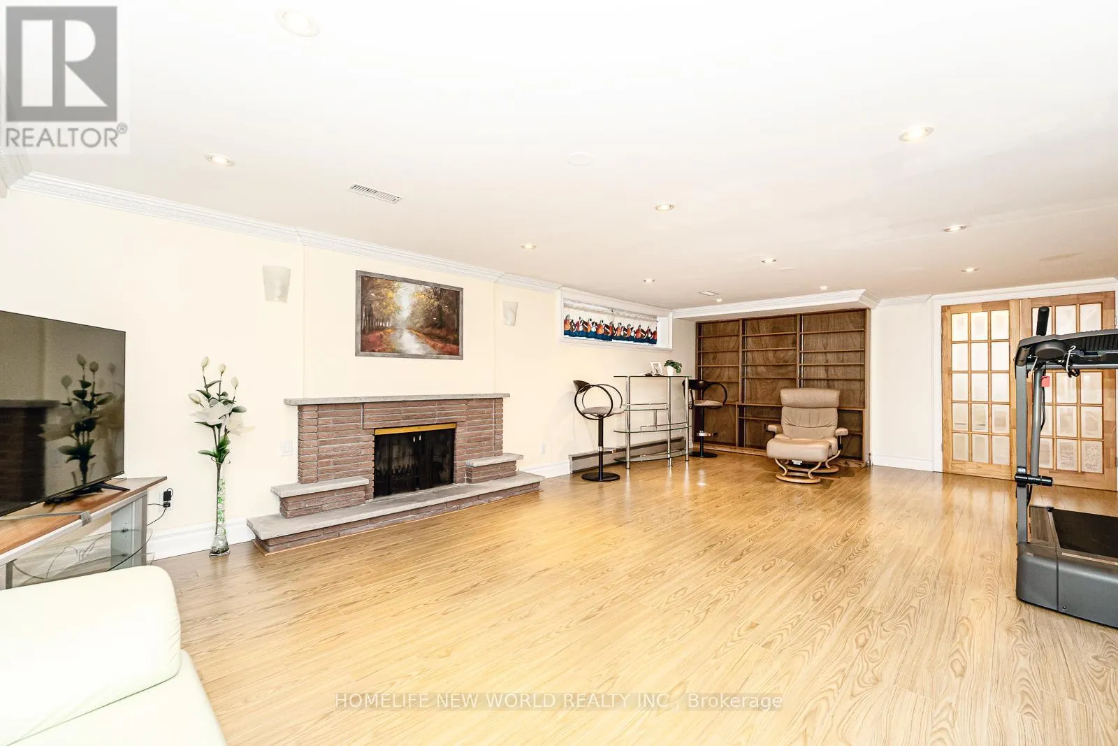 81 HILLCREST AVENUE