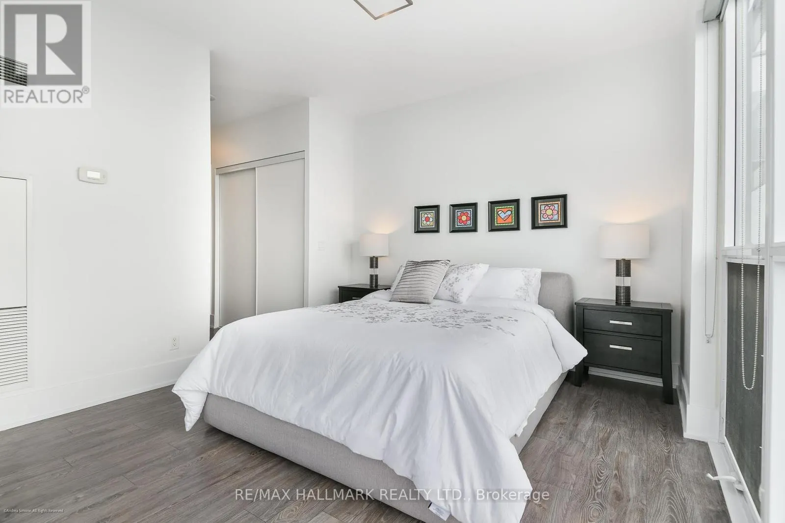 2712 - 300 FRONT STREET W