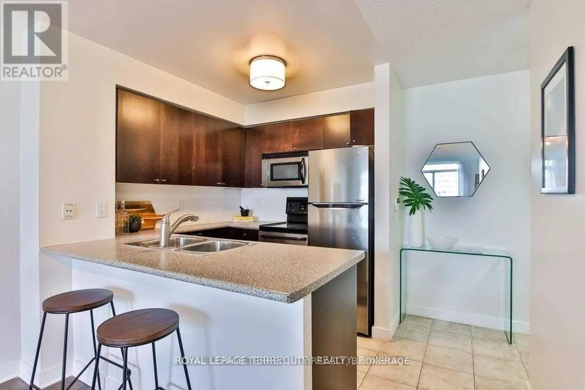 508 - 50 LYNN WILLIAMS STREET
