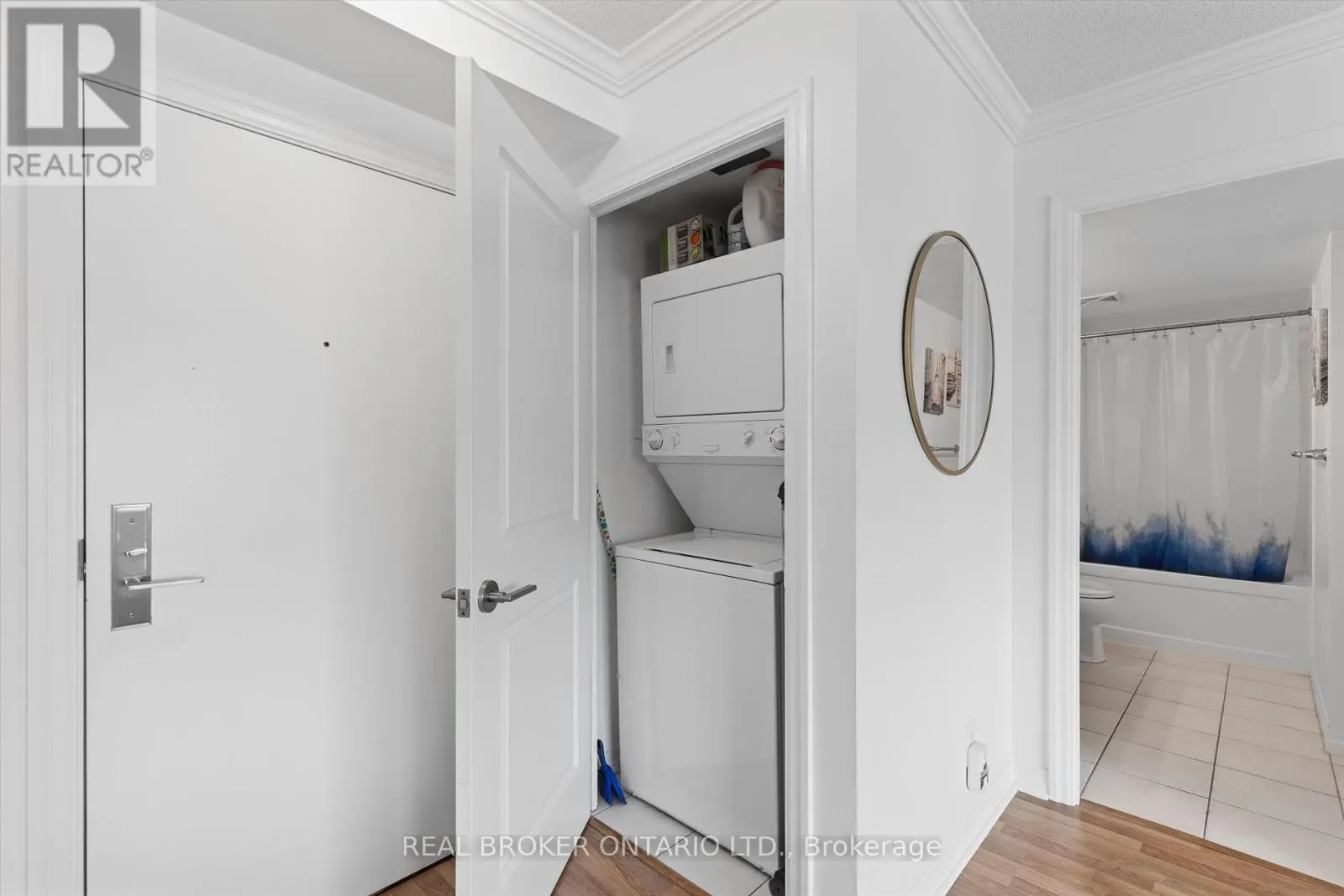 216 - 2035 SHEPPARD AVENUE E