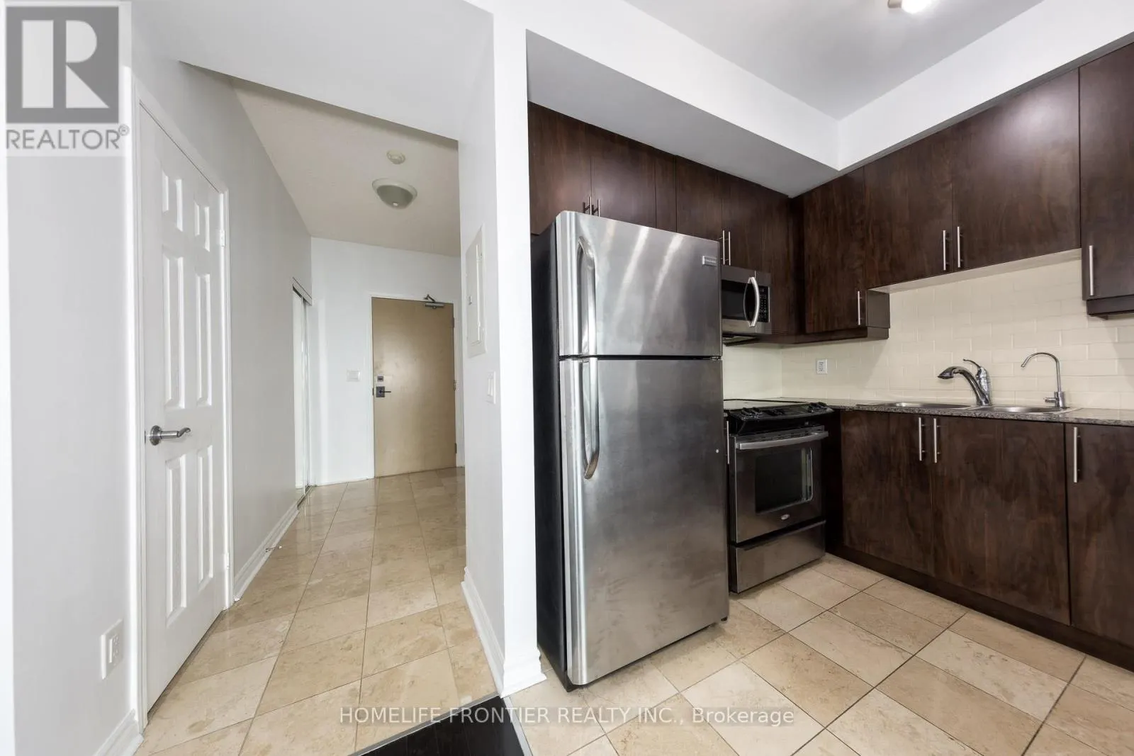 1712 - 18 HOLMES AVENUE