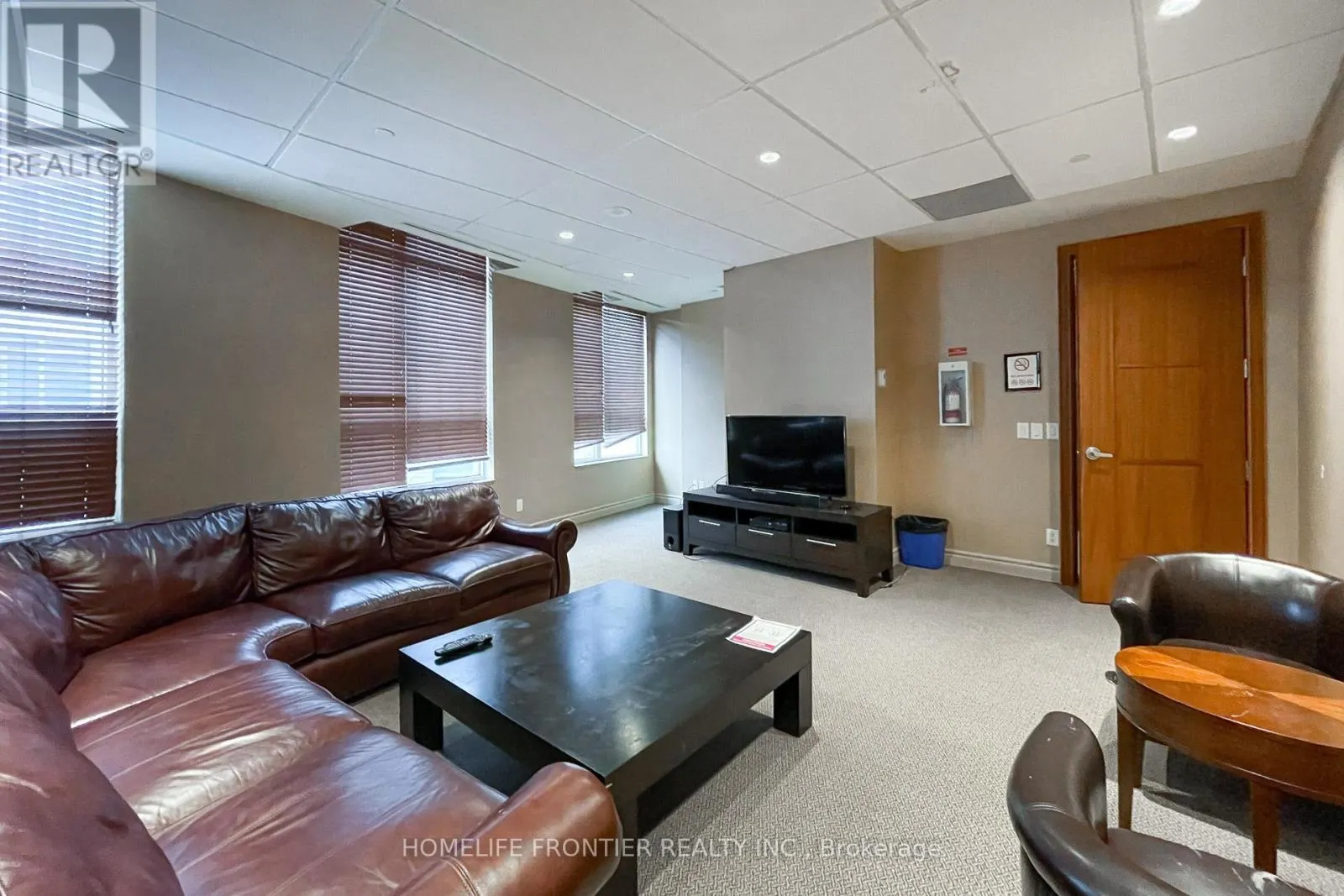 1712 - 18 HOLMES AVENUE