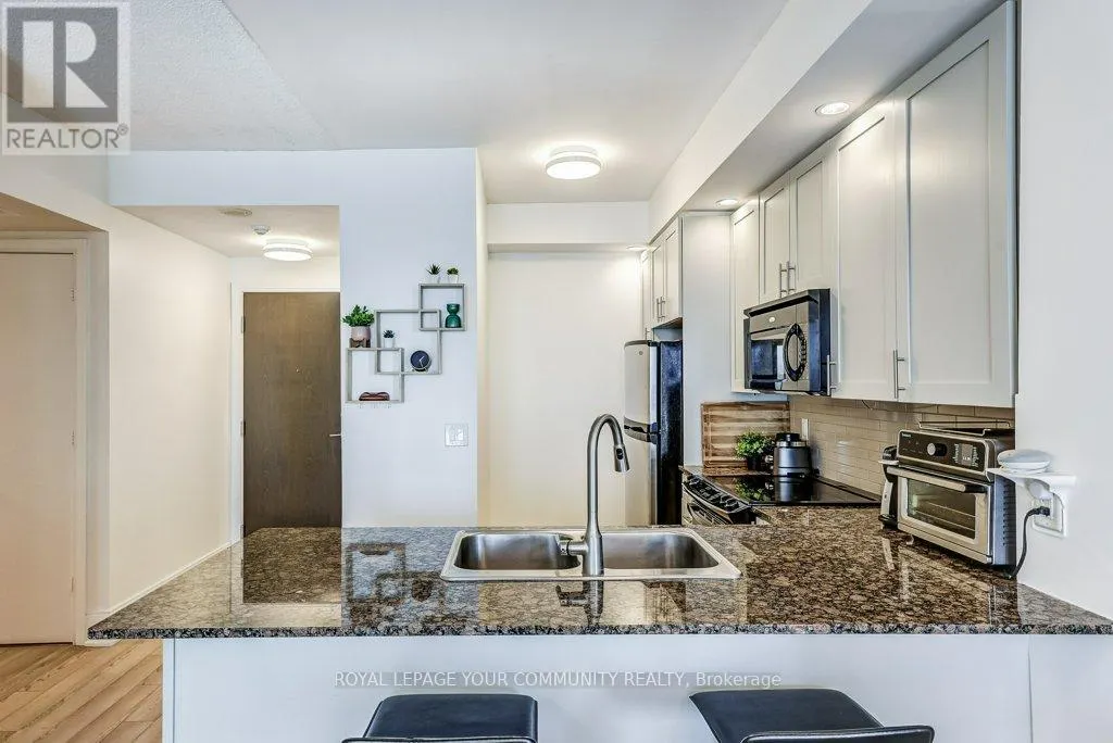 1103 - 181 WYNFORD DRIVE