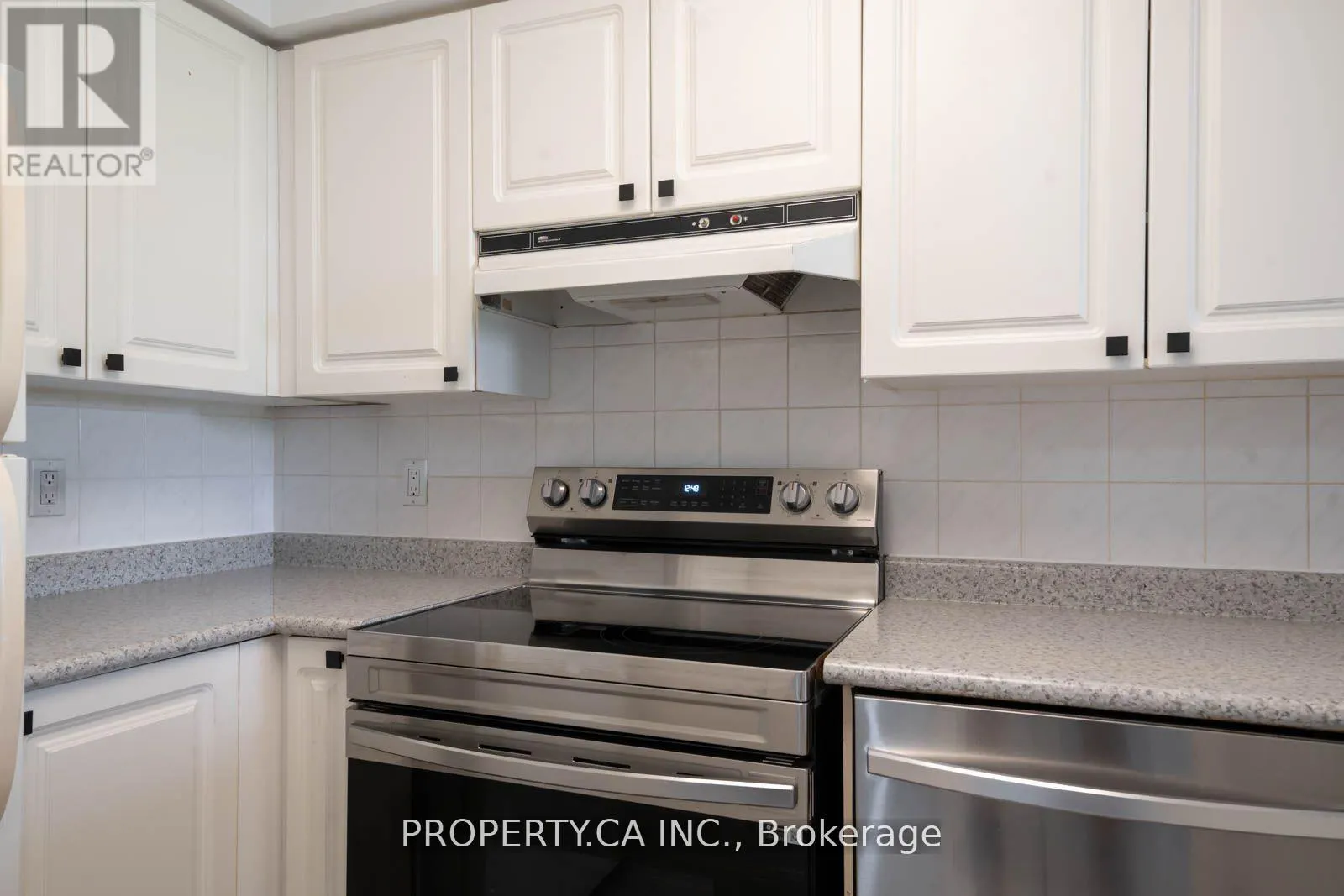 603 - 398 EGLINTON AVENUE E