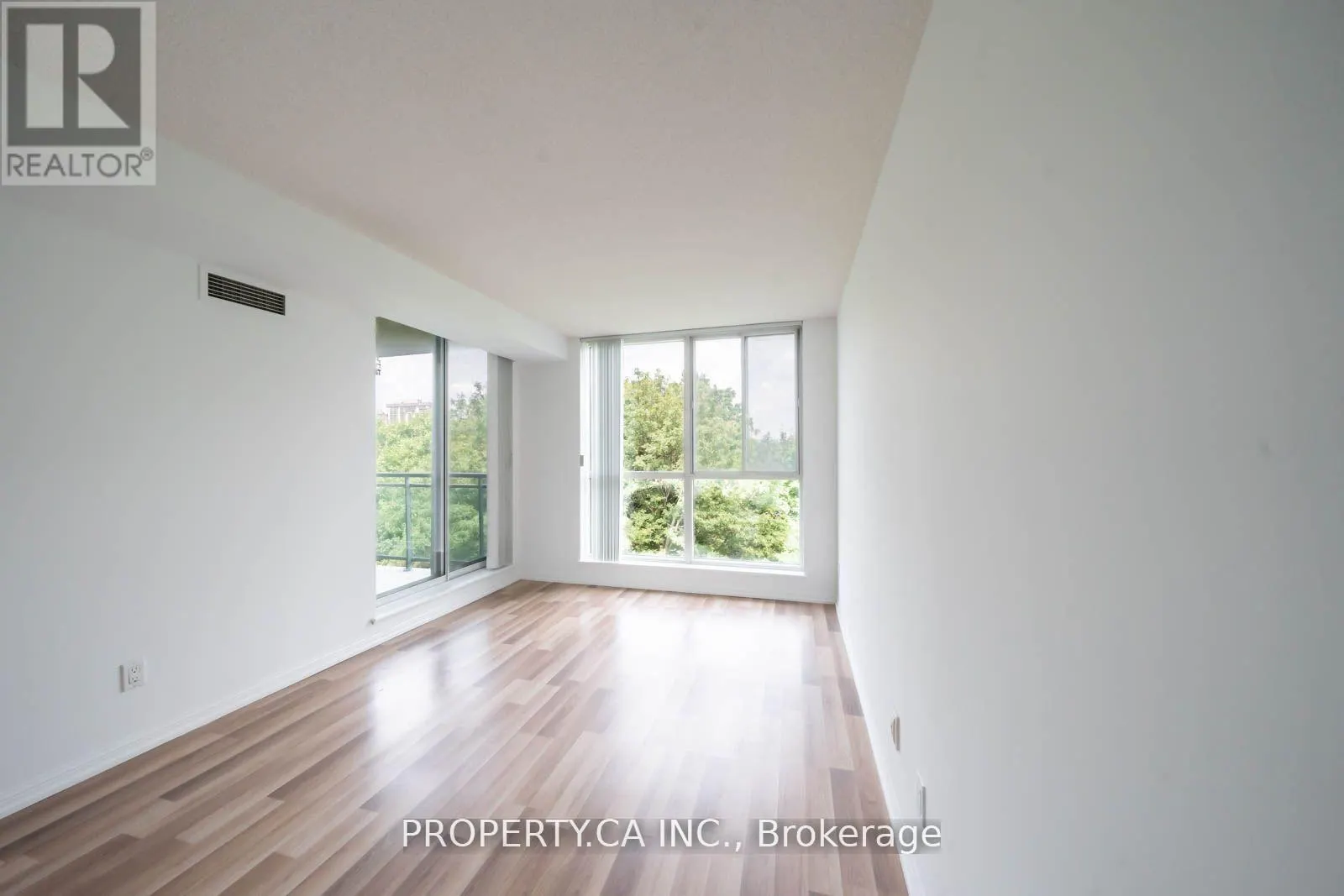 603 - 398 EGLINTON AVENUE E