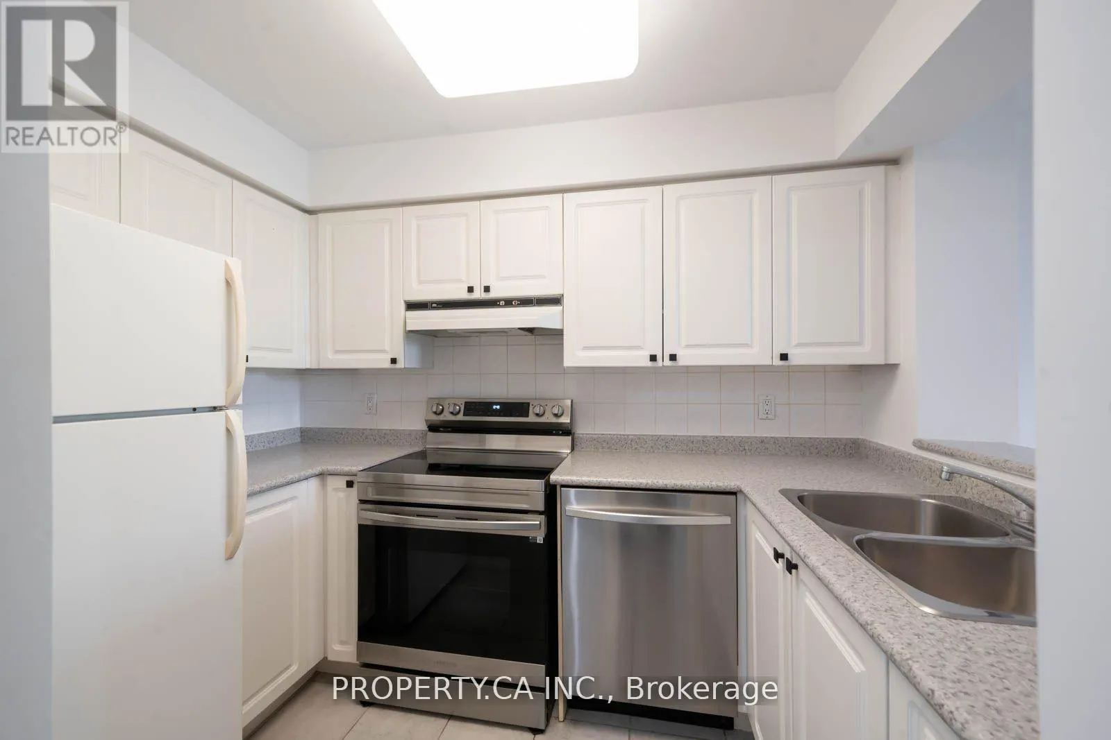 603 - 398 EGLINTON AVENUE E