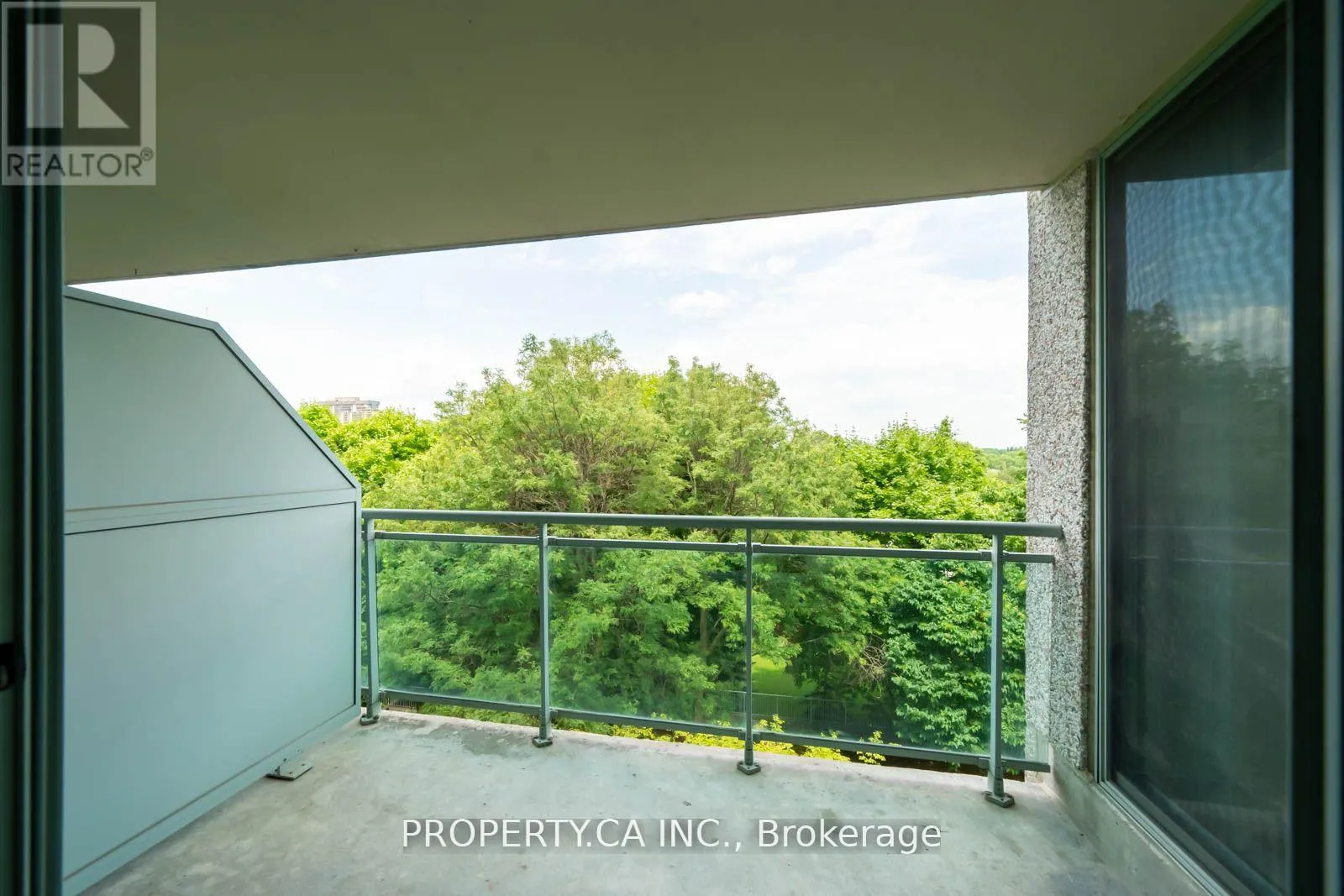 603 - 398 EGLINTON AVENUE E