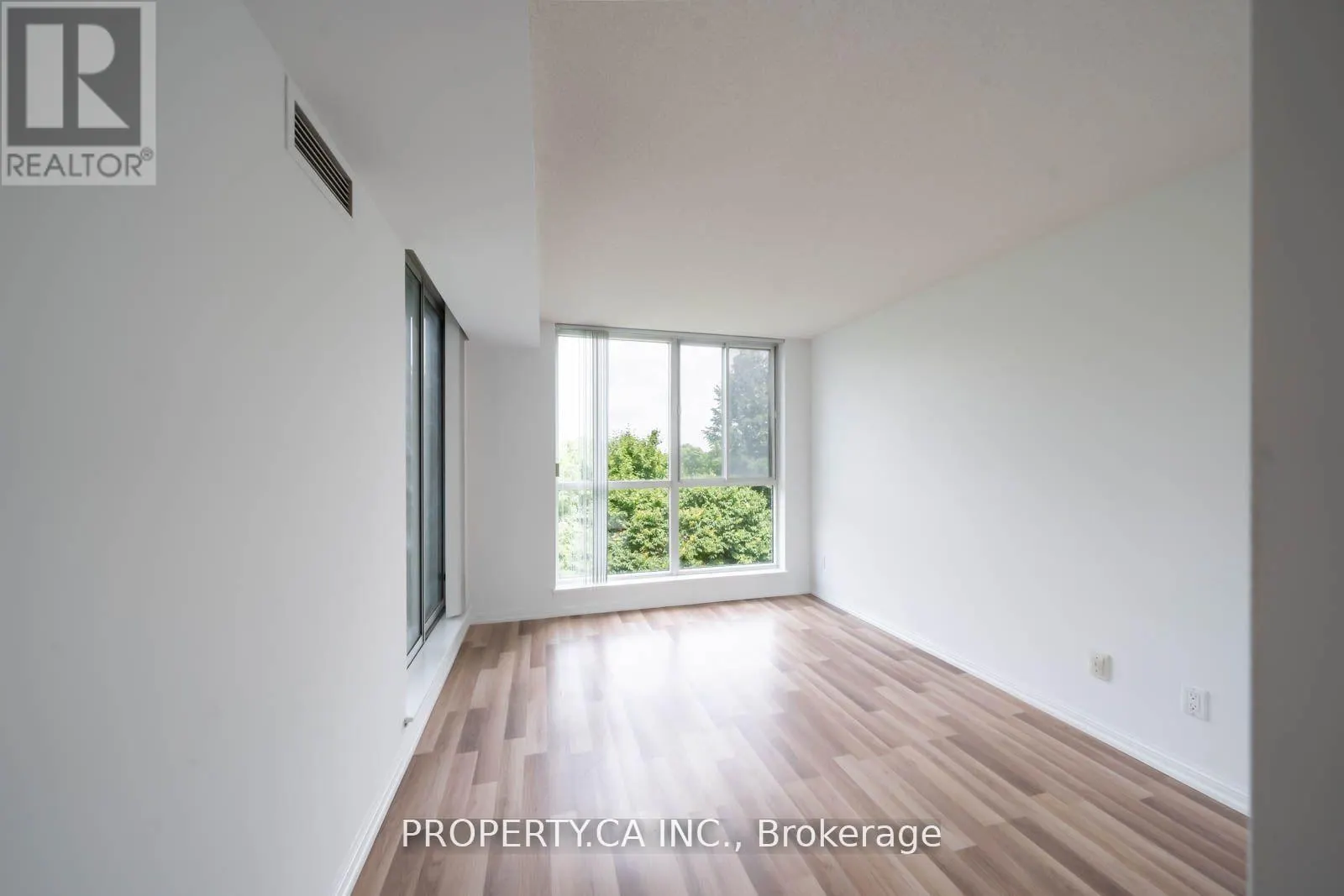 603 - 398 EGLINTON AVENUE E