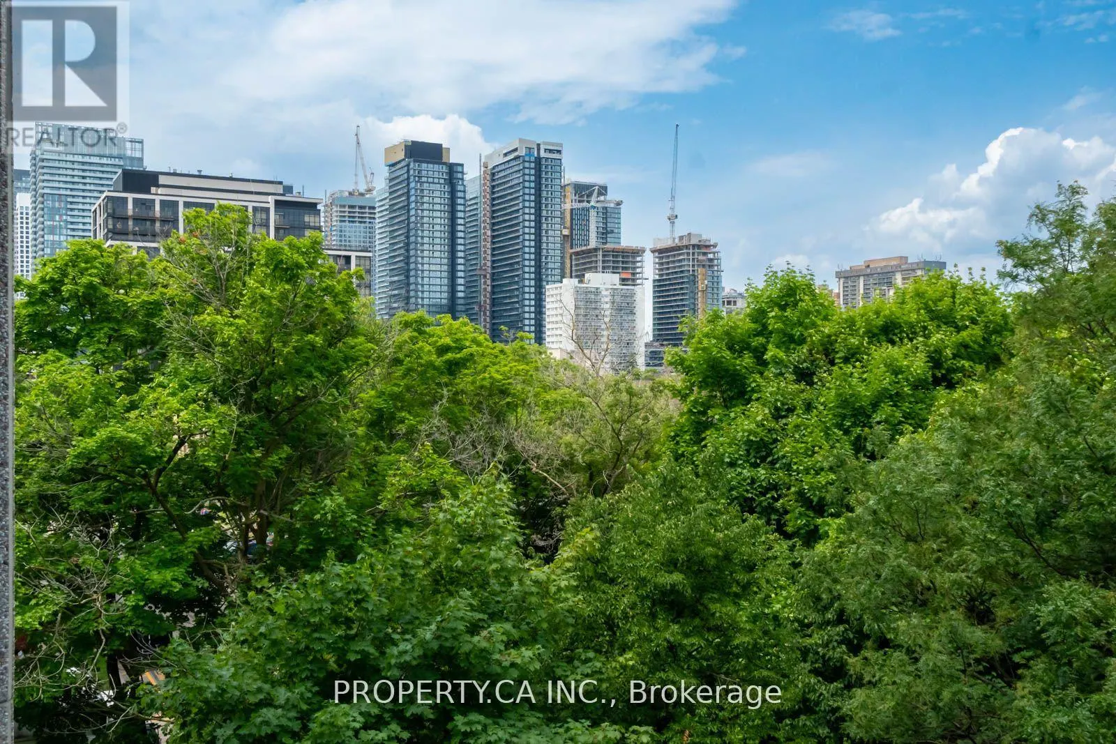 603 - 398 EGLINTON AVENUE E