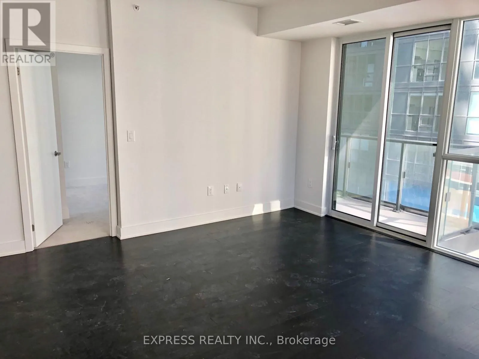 507 - 955 BAY STREET