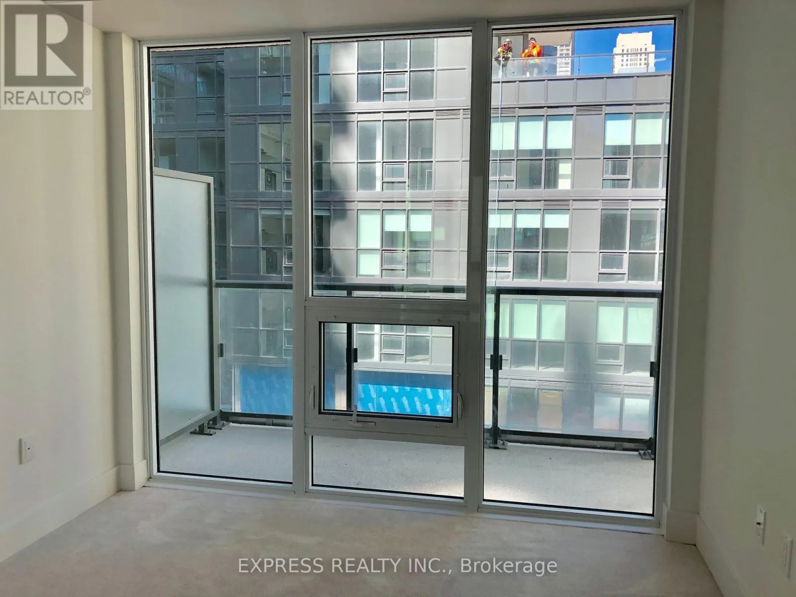 507 - 955 BAY STREET