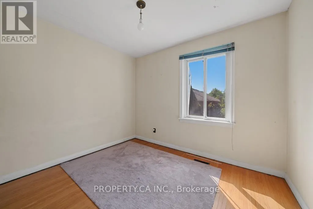 35 FARRELL AVENUE