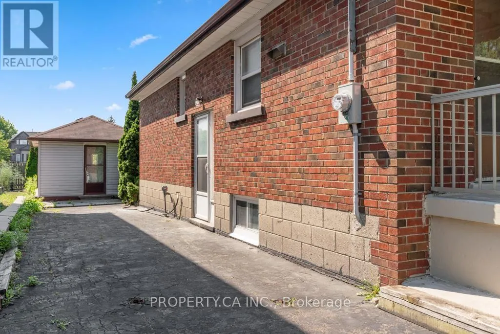 35 FARRELL AVENUE