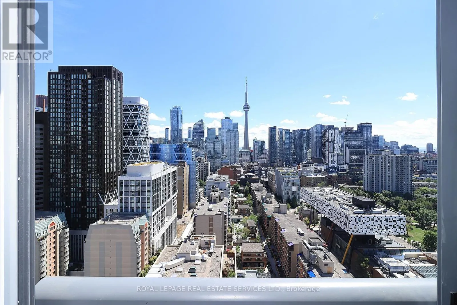 2408 - 280 DUNDAS STREET W