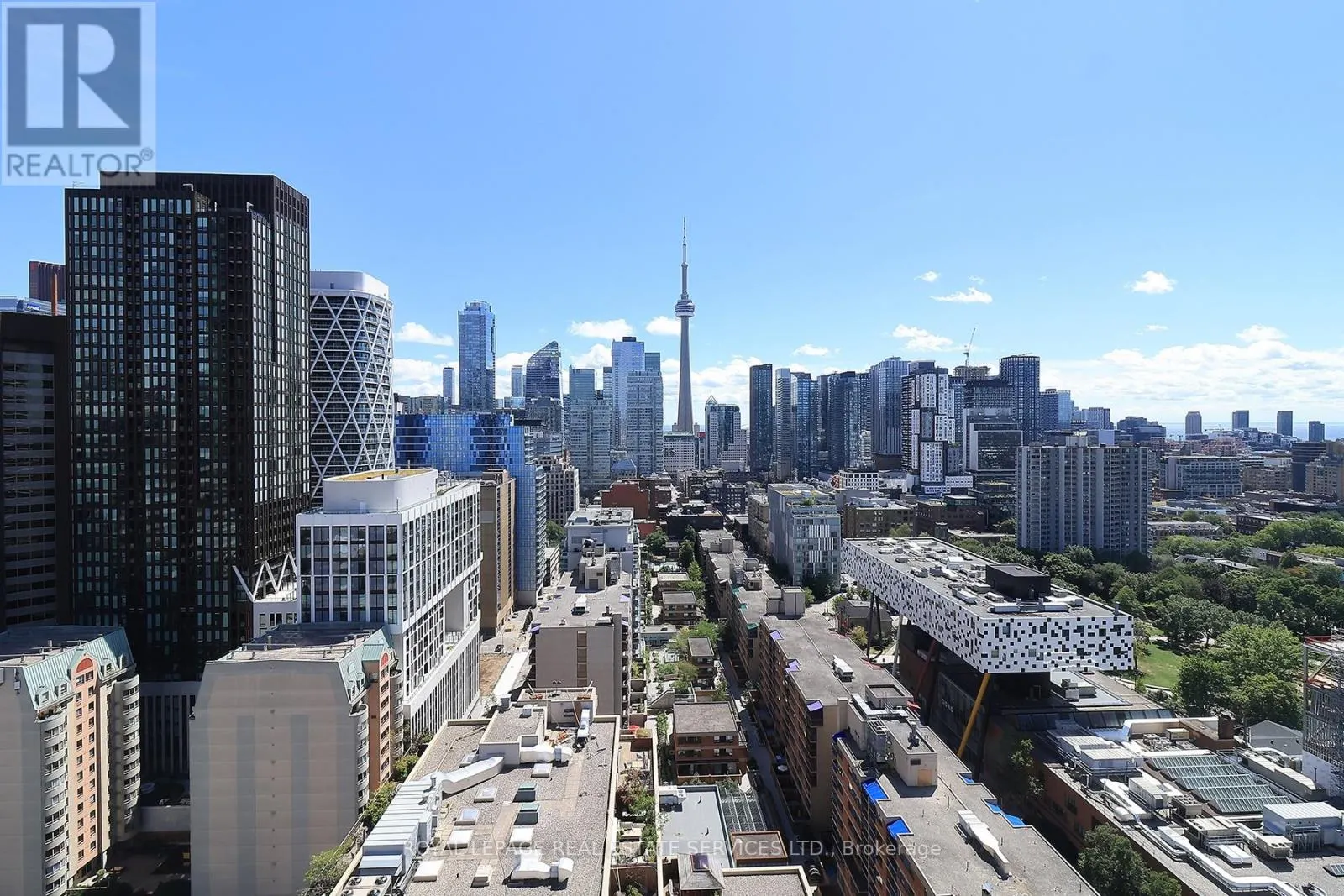 2408 - 280 DUNDAS STREET W