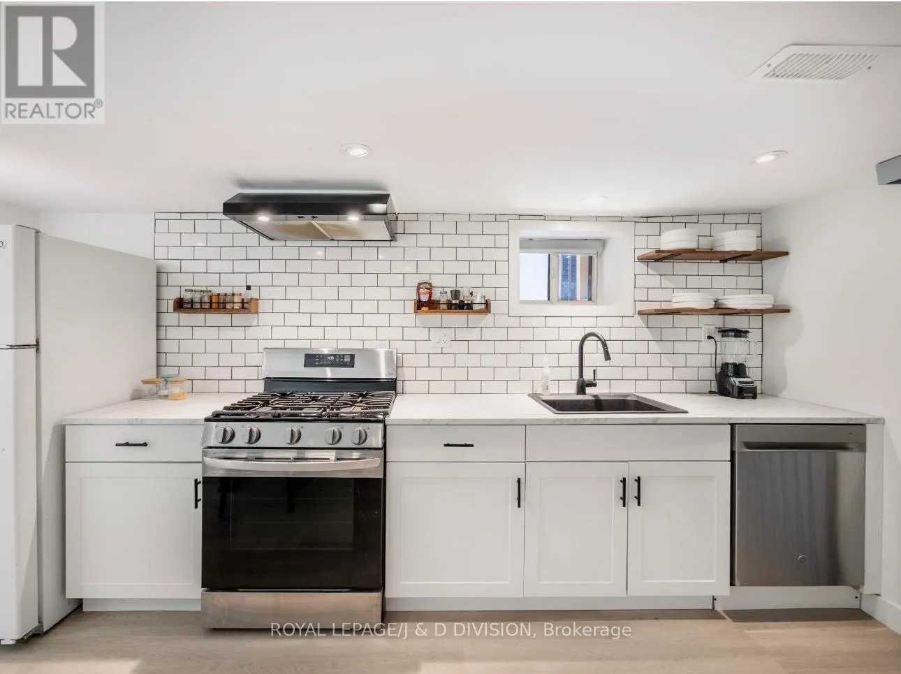 LOWER - 278 MARKHAM STREET