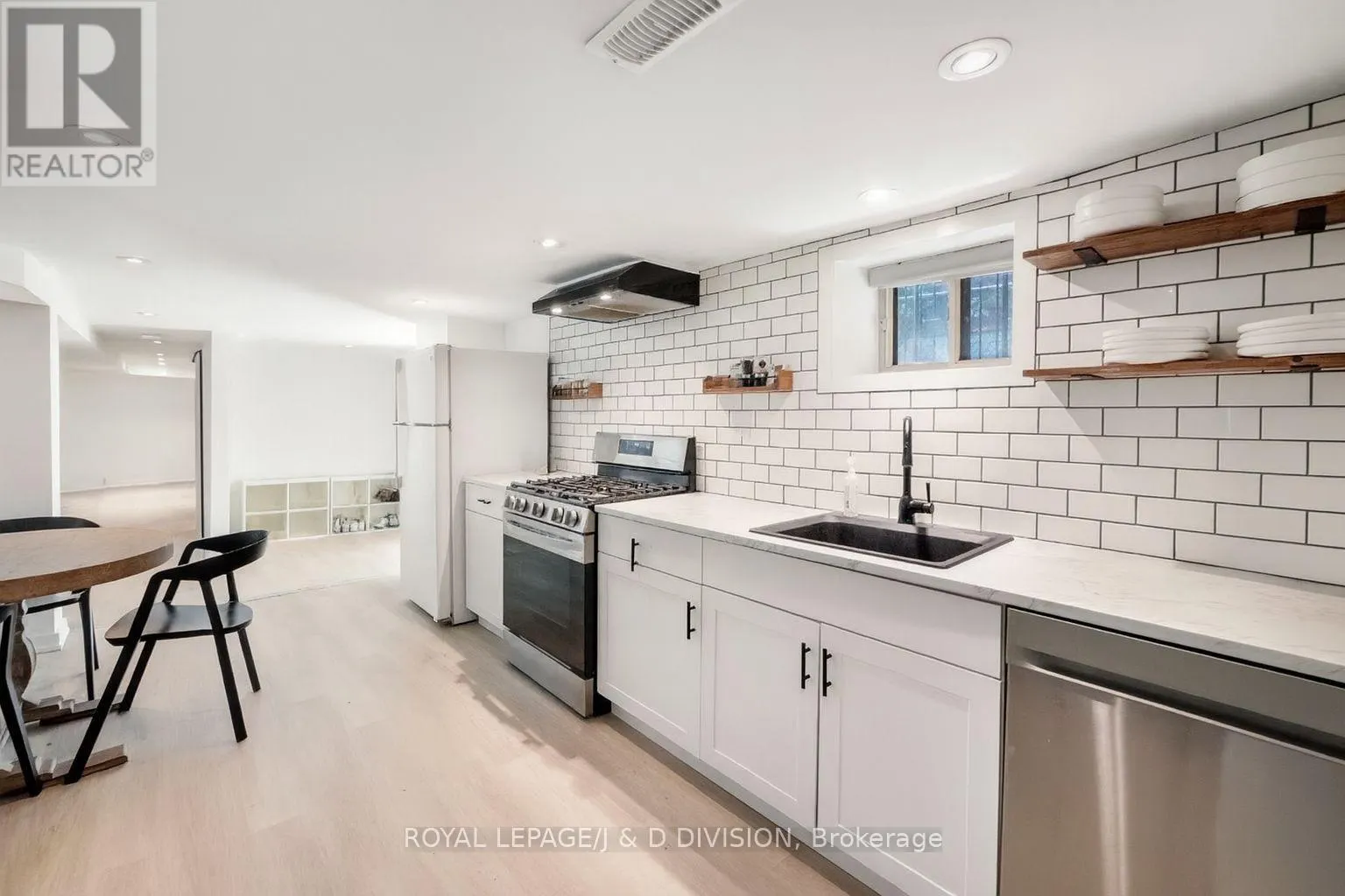 LOWER - 278 MARKHAM STREET