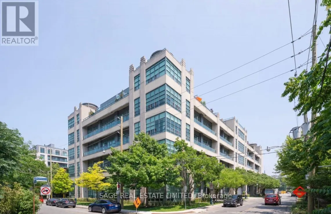 317 - 380 MACPHERSON AVENUE