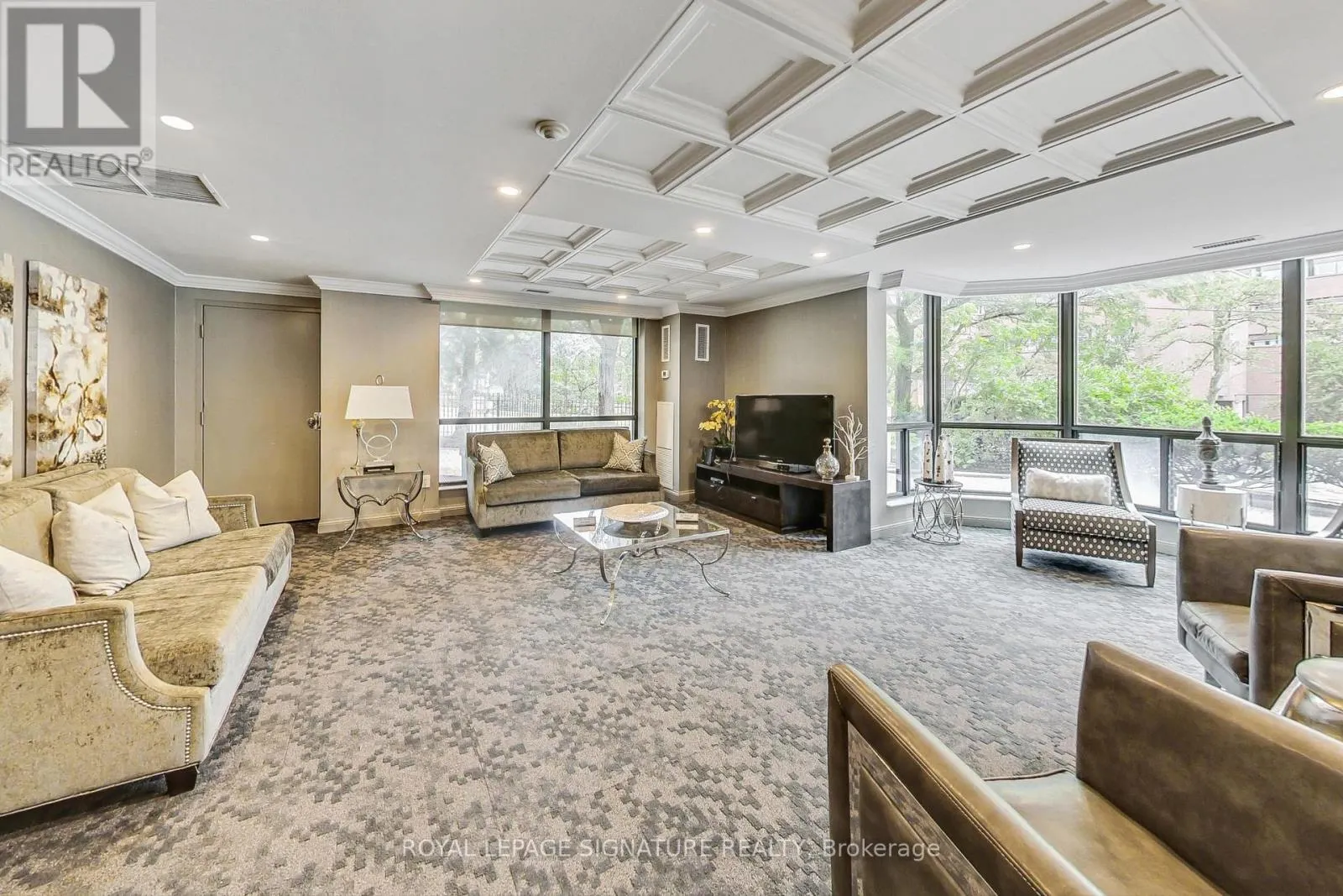 1208 - 33 ELMHURST AVENUE