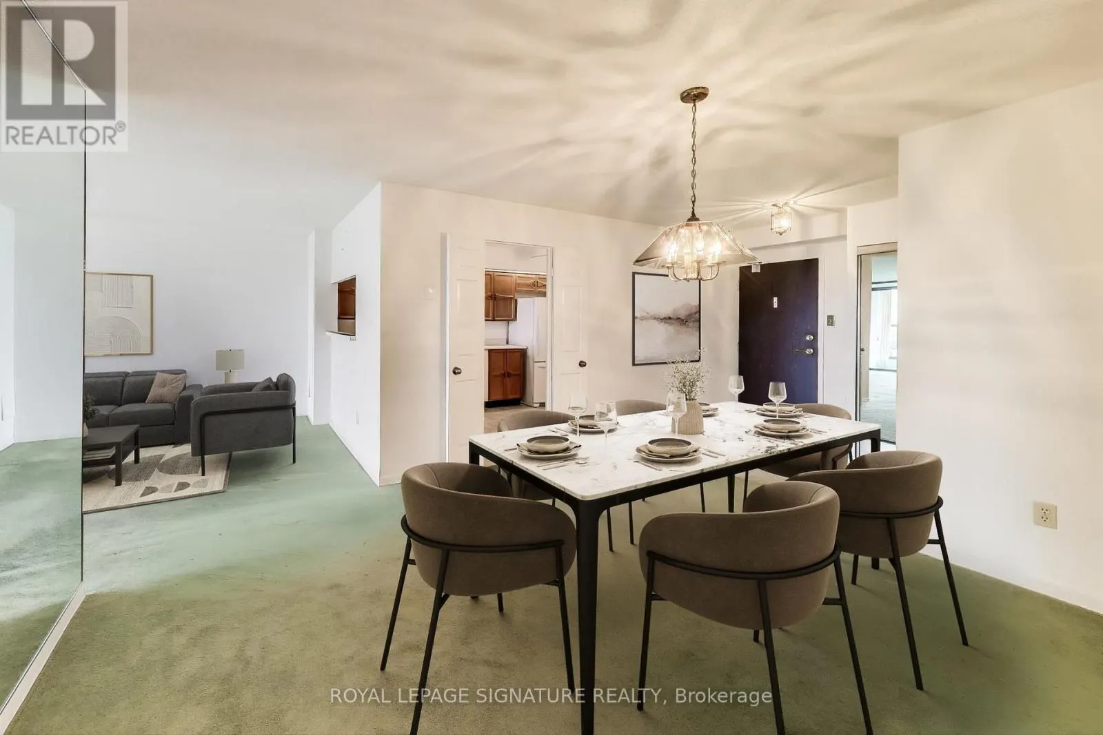1208 - 33 ELMHURST AVENUE