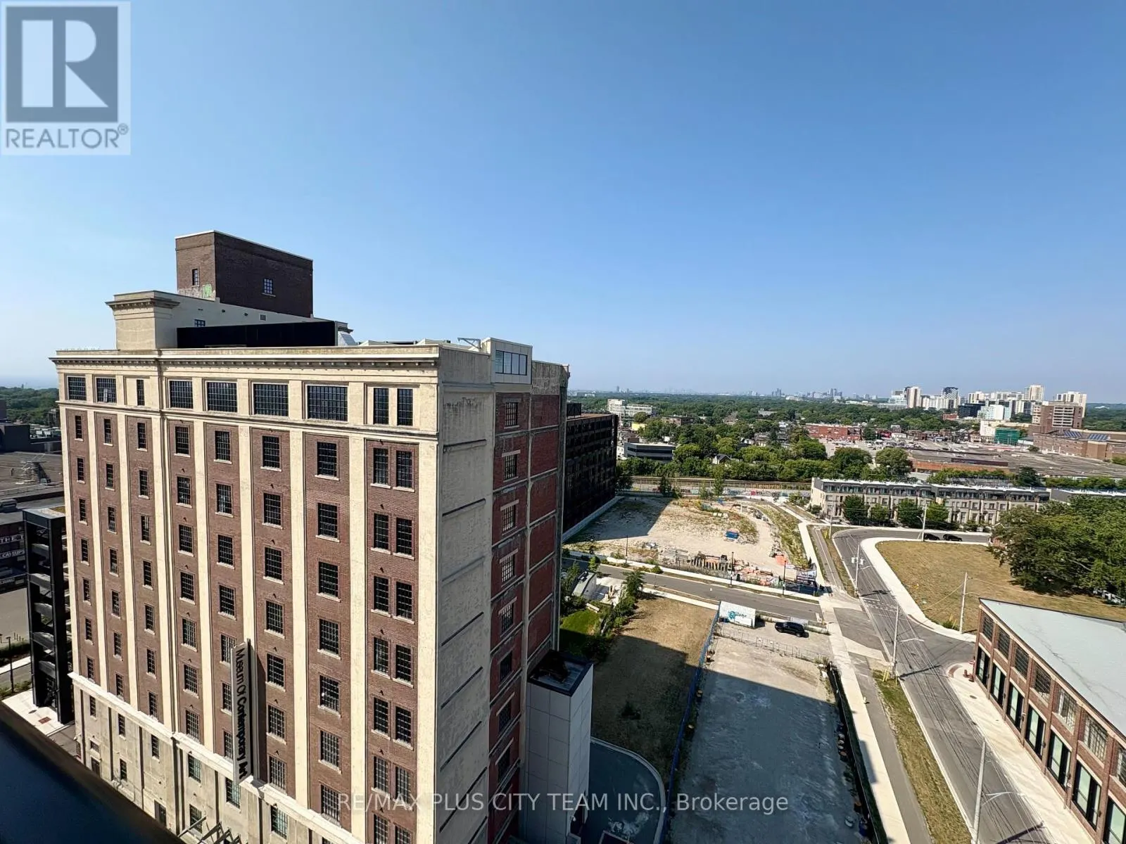 1510 - 181 STERLING ROAD