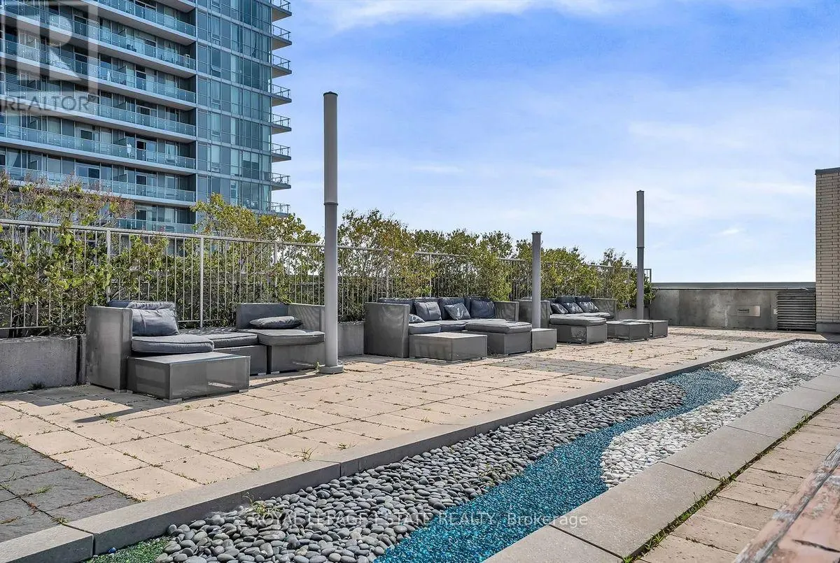 501 - 70 FOREST MANOR ROAD