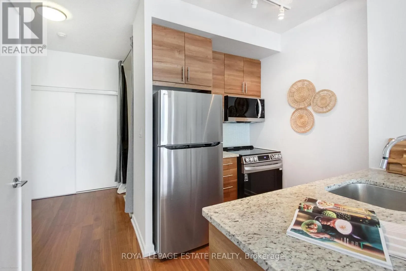 501 - 70 FOREST MANOR ROAD