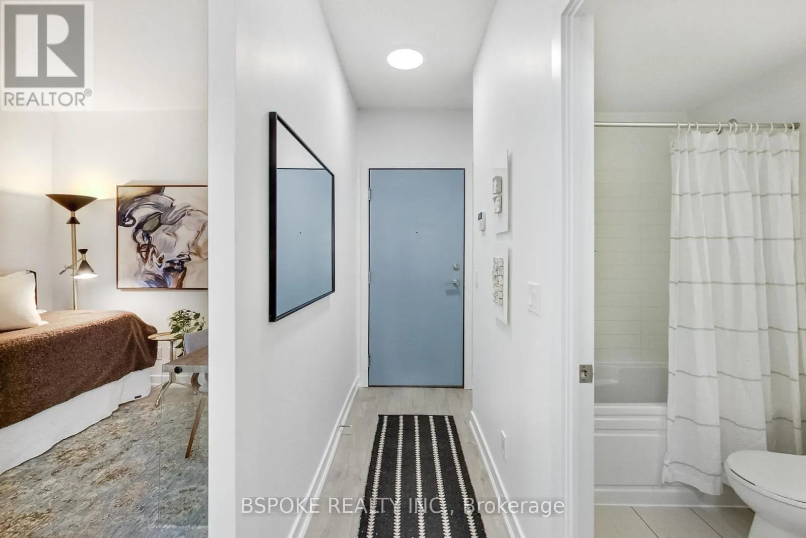 518 - 199 RICHMOND STREET W