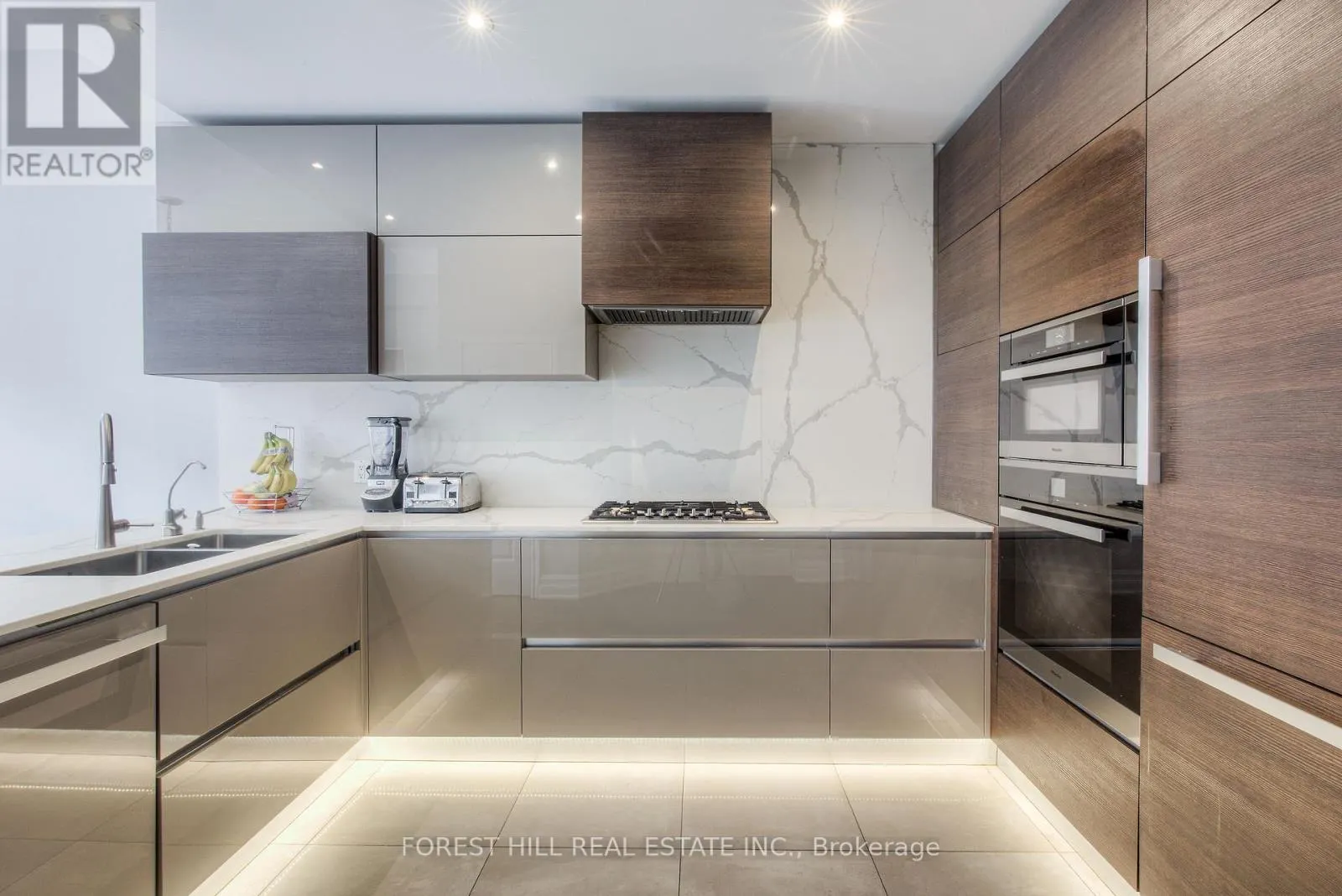13 - 260 RUSSELL HILL ROAD