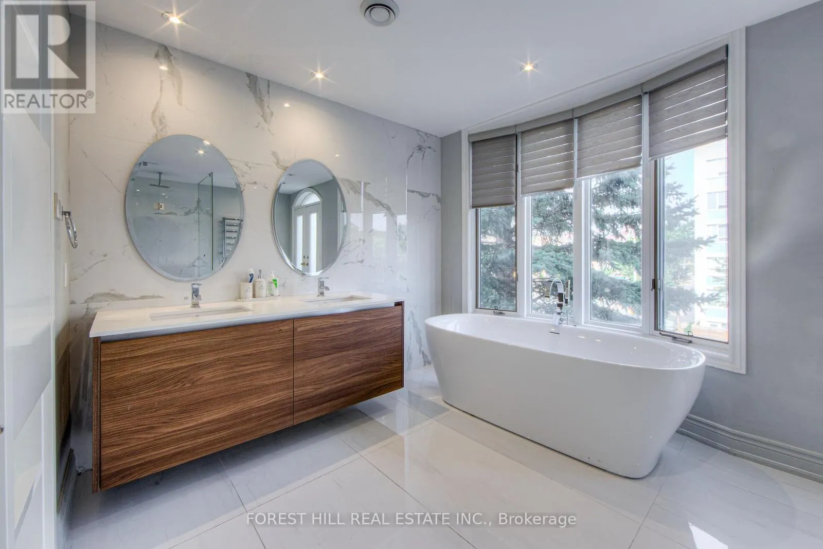 13 - 260 RUSSELL HILL ROAD