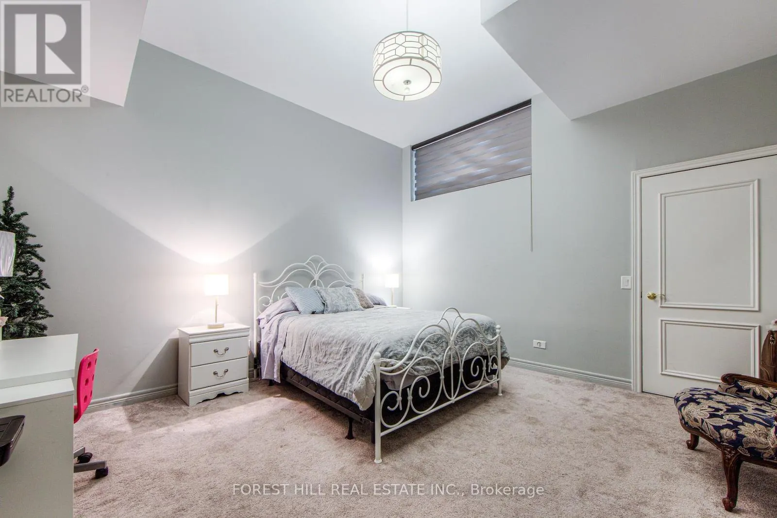 13 - 260 RUSSELL HILL ROAD