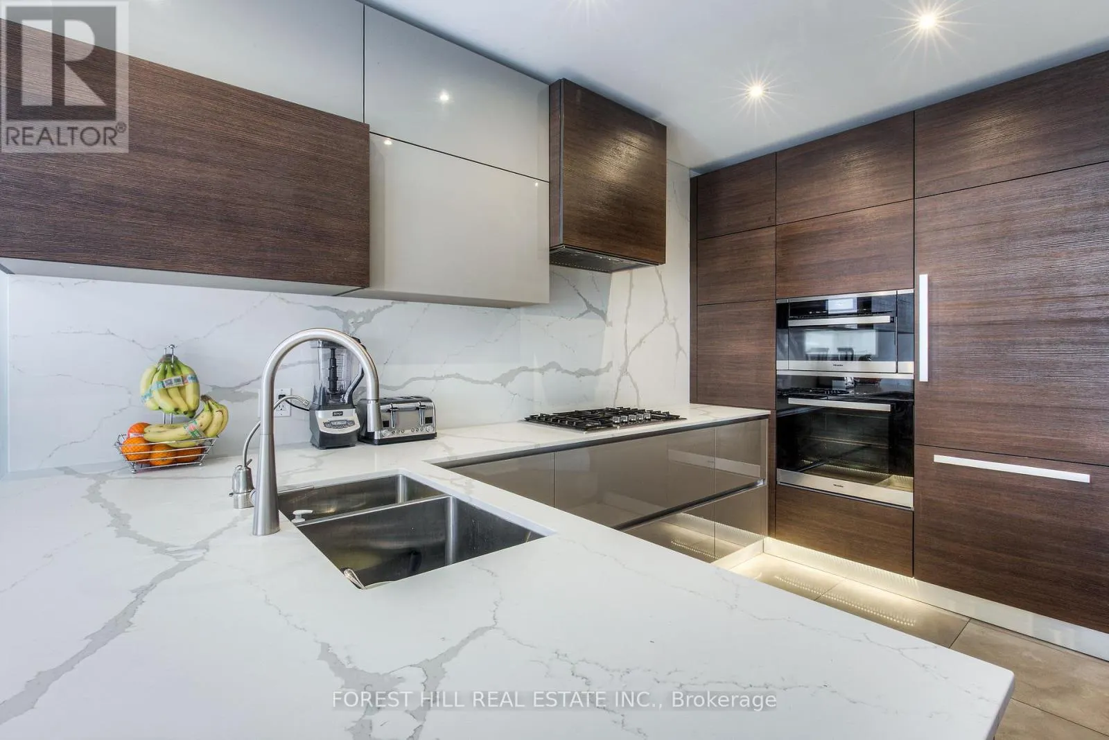13 - 260 RUSSELL HILL ROAD