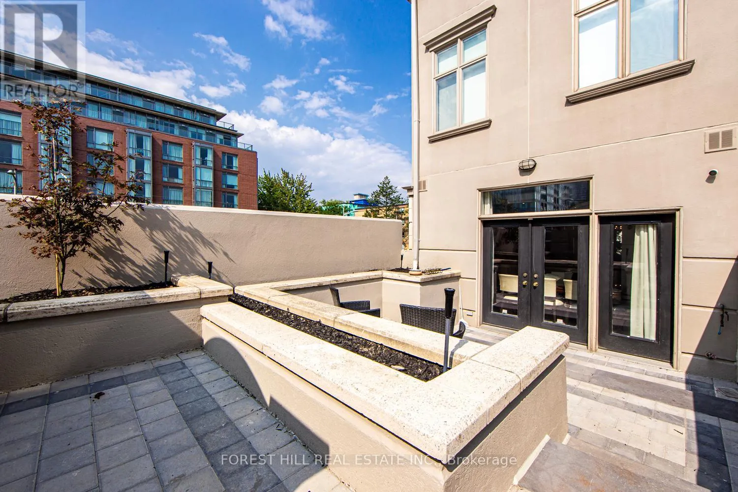 13 - 260 RUSSELL HILL ROAD