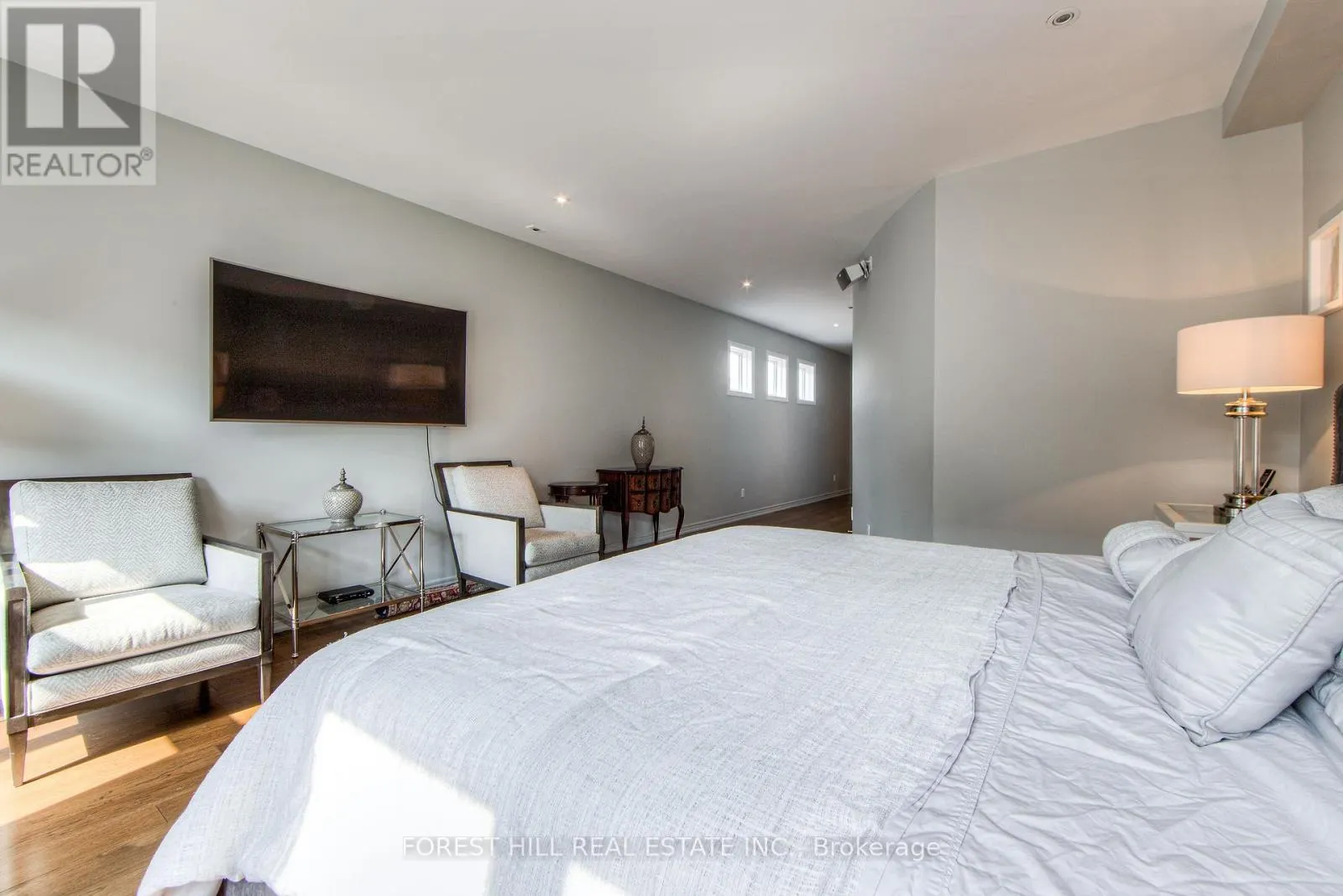 13 - 260 RUSSELL HILL ROAD