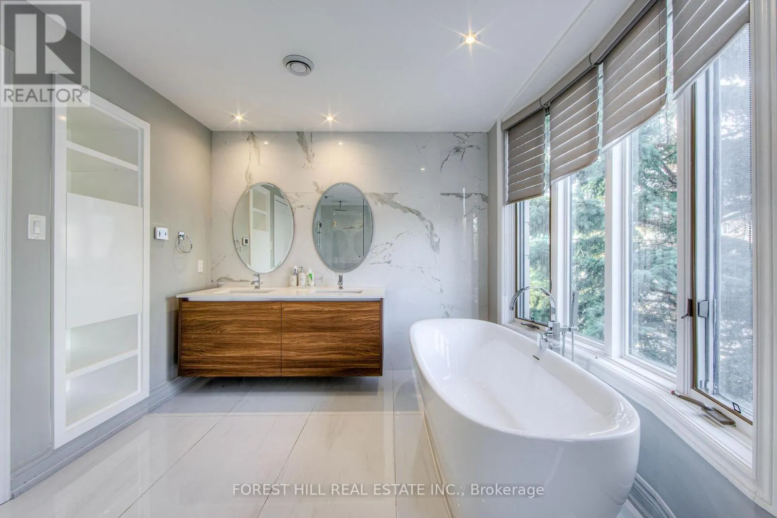 13 - 260 RUSSELL HILL ROAD