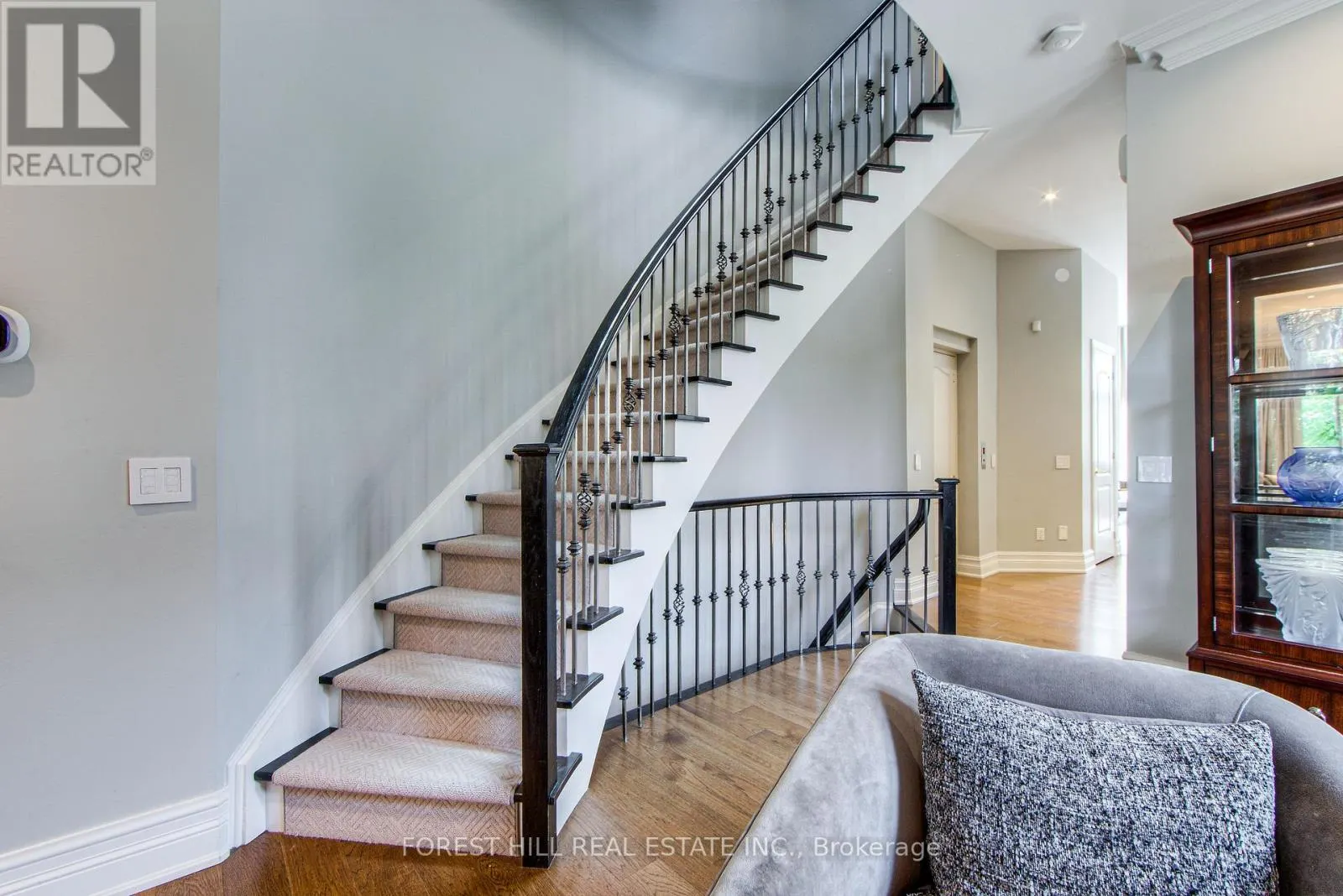 13 - 260 RUSSELL HILL ROAD