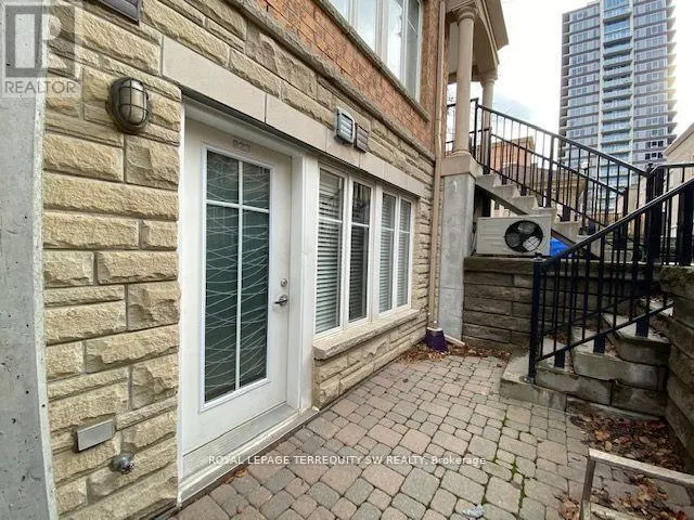 823 - 46 WESTERN BATTERY ROAD