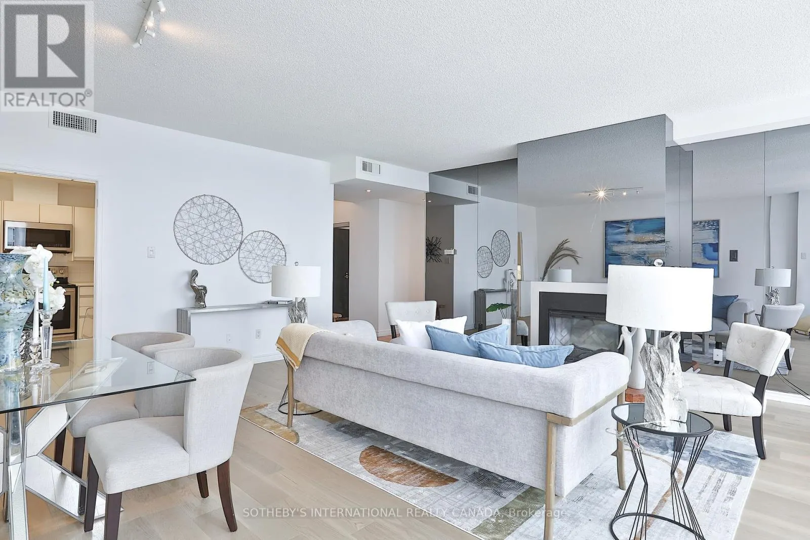 1003 - 7 BROADWAY AVENUE