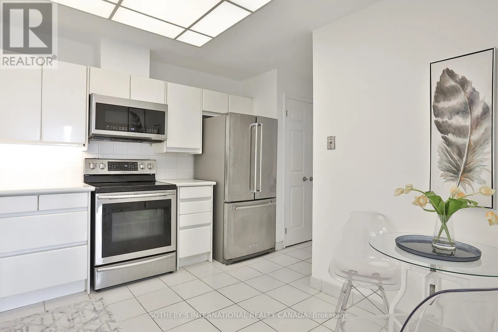 1003 - 7 BROADWAY AVENUE