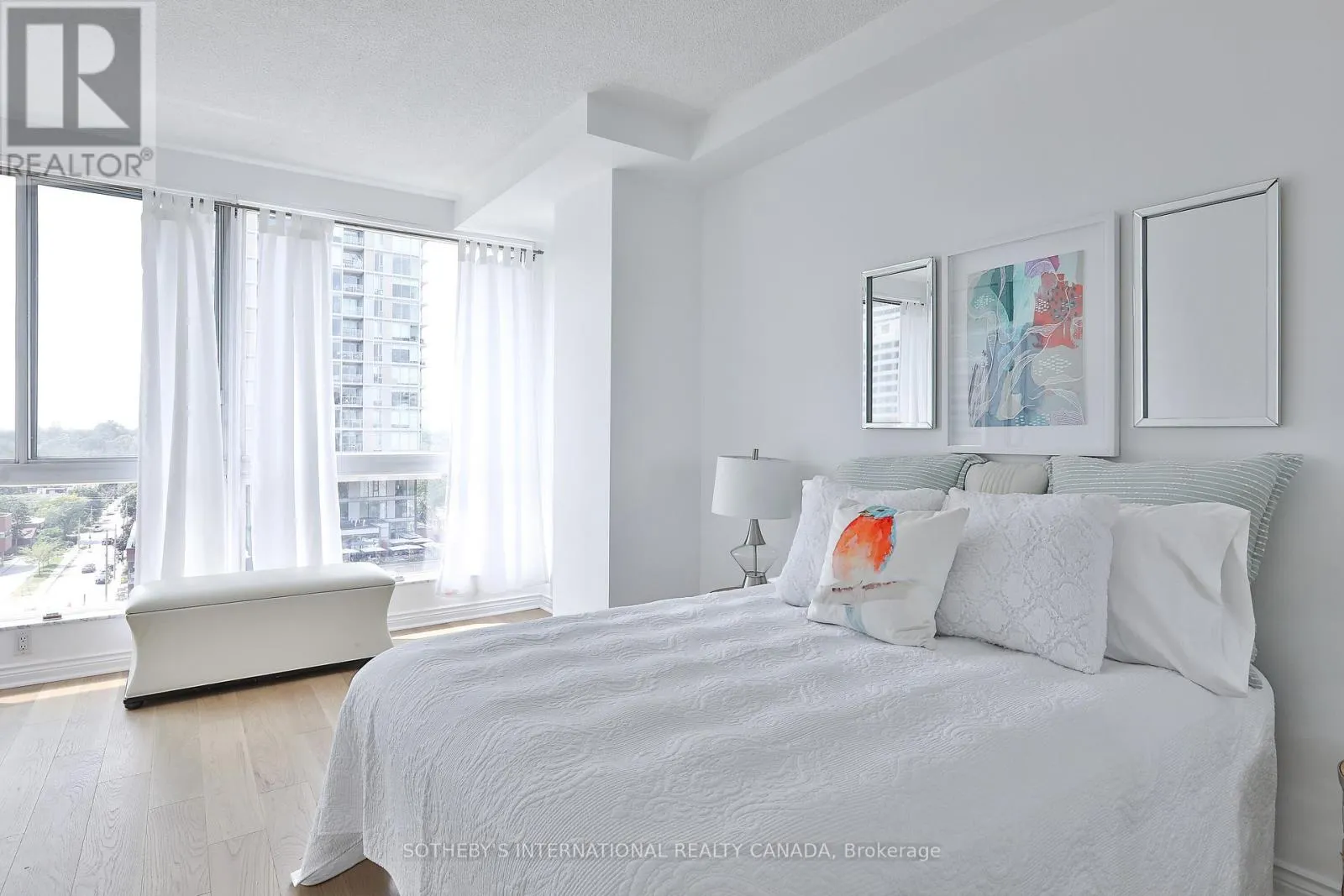 1003 - 7 BROADWAY AVENUE
