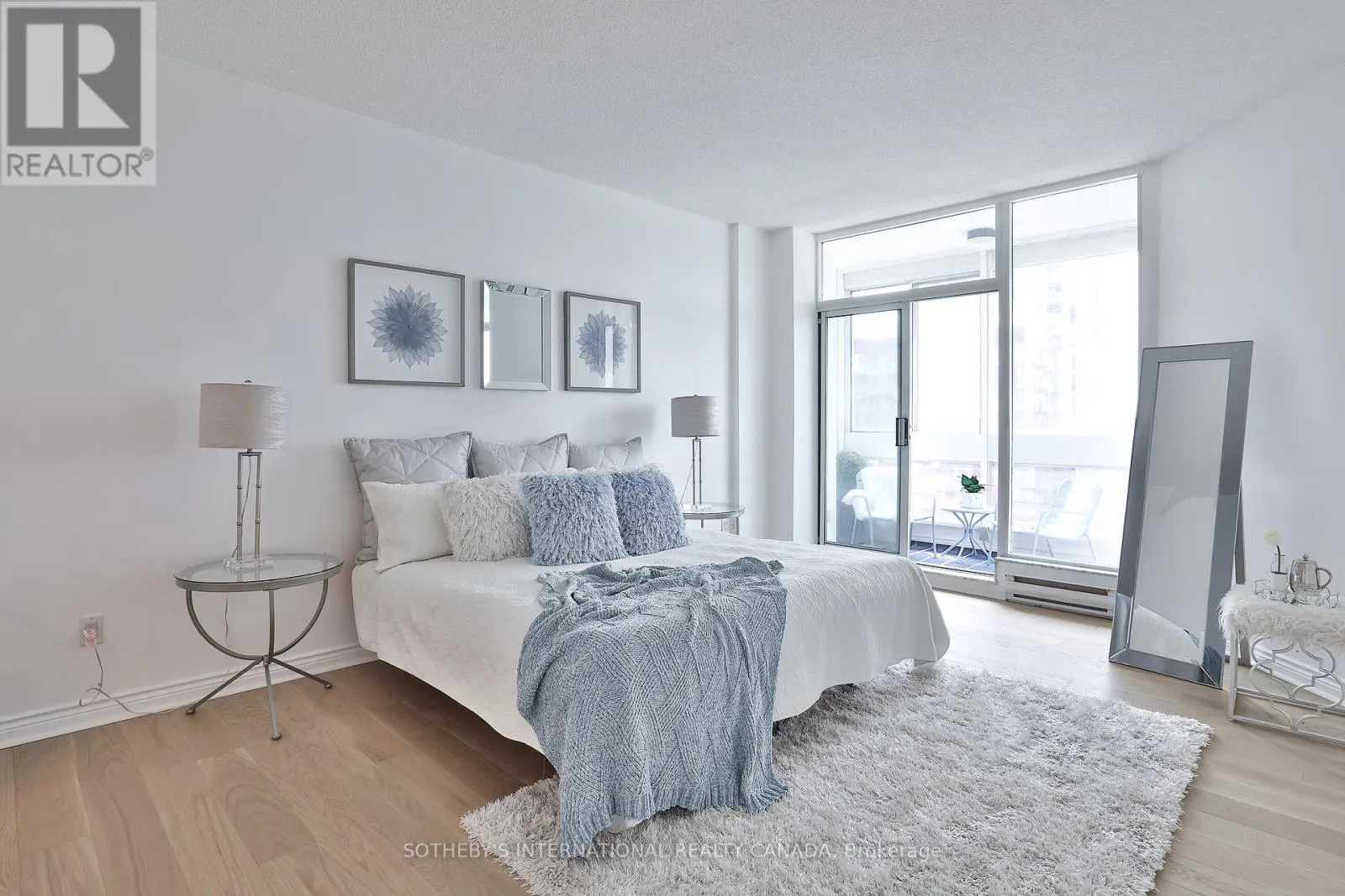 1003 - 7 BROADWAY AVENUE