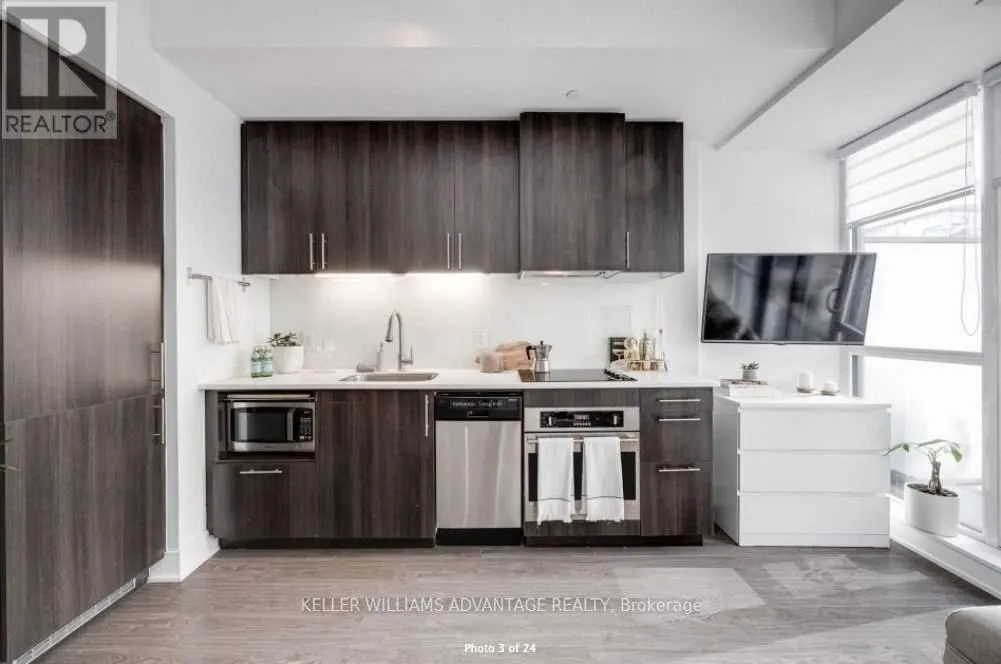 505 - 508 WELLINGTON STREET W