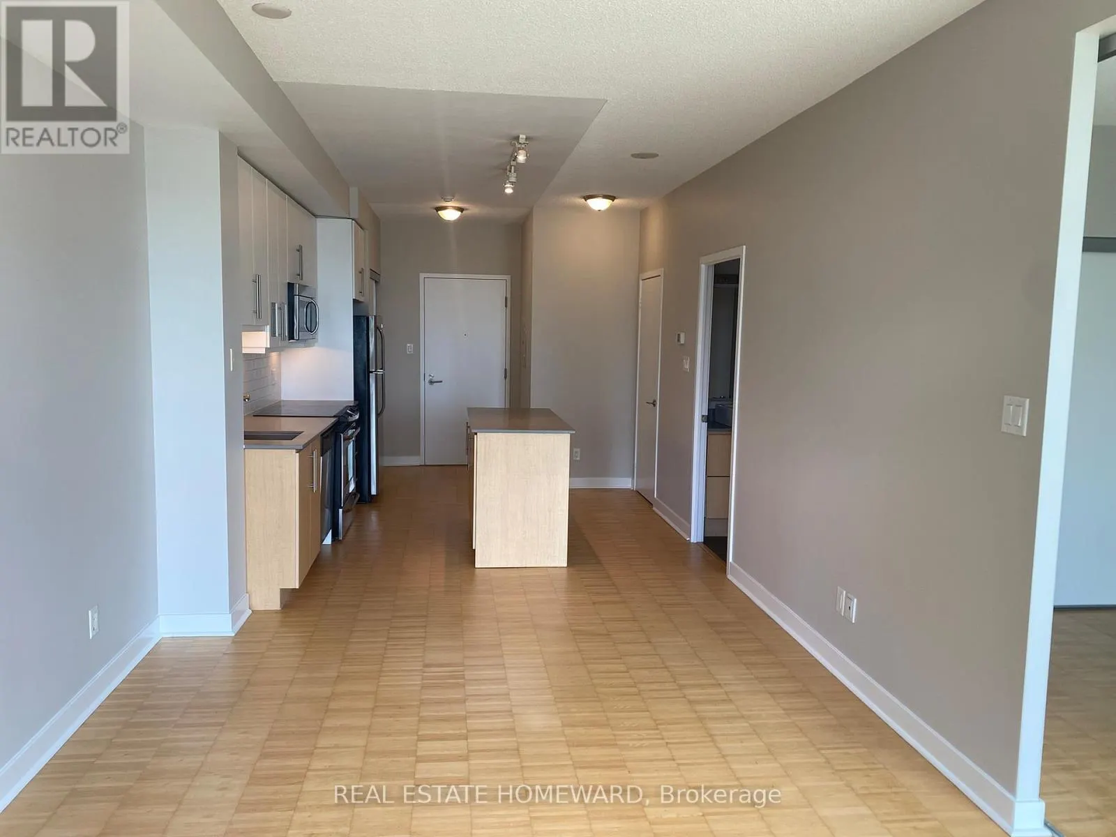 1206 - 1171 QUEEN STREET W