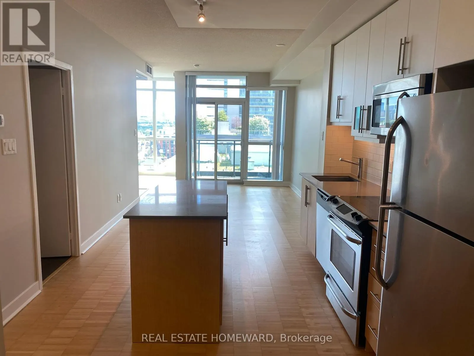1206 - 1171 QUEEN STREET W